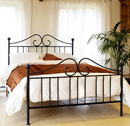 metalni krevet od kovanog gvozdja