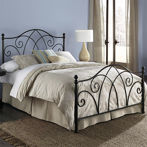 kreveti sa metalnim ramom