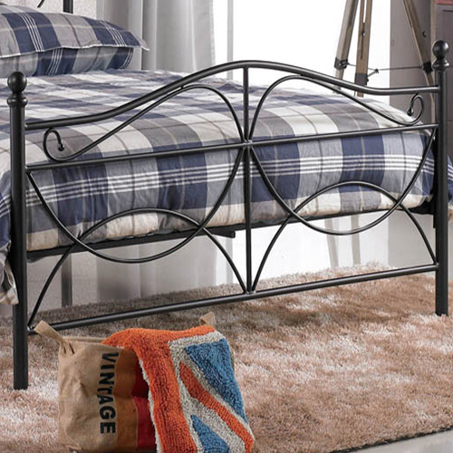 kreveti sa metalnim ramom